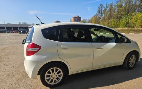 Honda Fit III, 2013 год, 750 000 рублей, 9 фотография