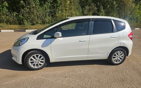 Honda Fit III, 2013 год, 750 000 рублей, 5 фотография
