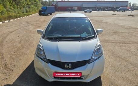 Honda Fit III, 2013 год, 750 000 рублей, 3 фотография