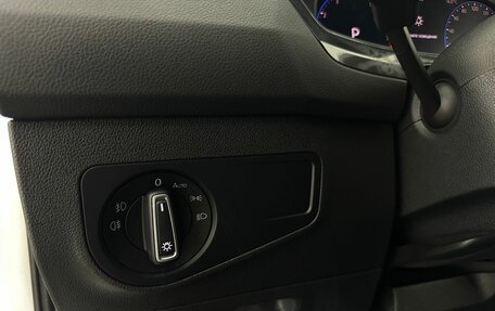 Volkswagen Tiguan II, 2020 год, 2 520 000 рублей, 9 фотография