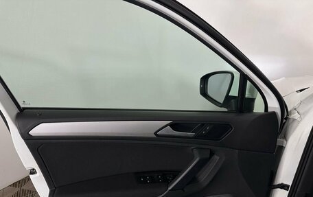 Volkswagen Tiguan II, 2020 год, 2 520 000 рублей, 8 фотография