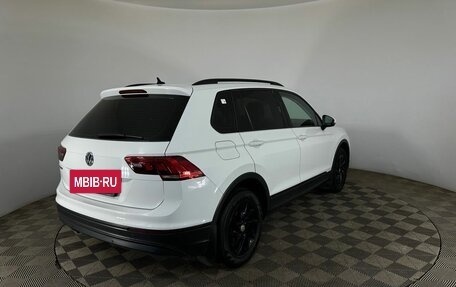 Volkswagen Tiguan II, 2020 год, 2 520 000 рублей, 6 фотография