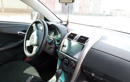 Toyota Corolla, 2011 год, 1 200 000 рублей, 7 фотография
