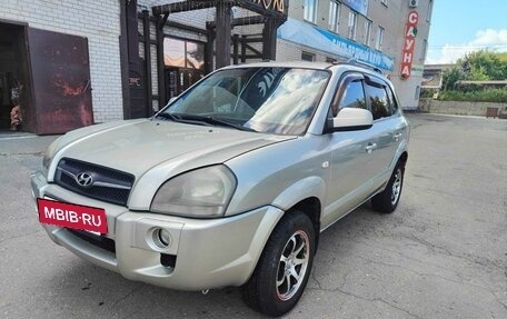 Hyundai Tucson III, 2008 год, 950 000 рублей, 3 фотография