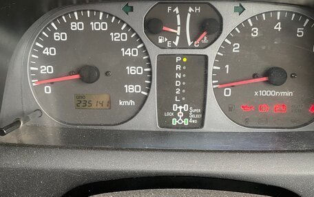 Mitsubishi Pajero iO, 2000 год, 420 000 рублей, 7 фотография