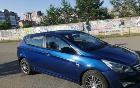 Hyundai Solaris II рестайлинг, 2014 год, 1 000 000 рублей, 3 фотография