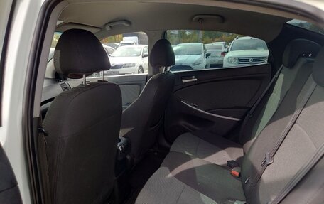 Hyundai Solaris II рестайлинг, 2012 год, 648 000 рублей, 8 фотография