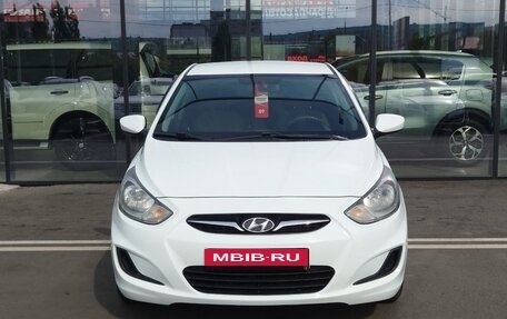 Hyundai Solaris II рестайлинг, 2012 год, 648 000 рублей, 2 фотография