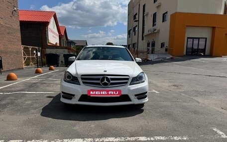 Mercedes-Benz C-Класс, 2012 год, 2 300 000 рублей, 3 фотография