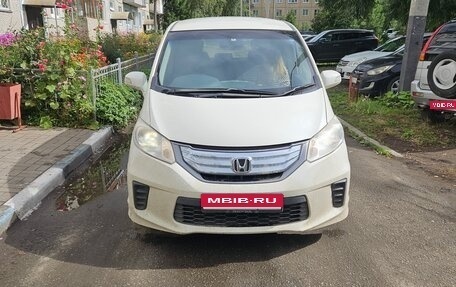 Honda Freed I, 2012 год, 1 100 000 рублей, 1 фотография