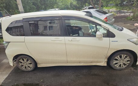Honda Freed I, 2012 год, 1 100 000 рублей, 2 фотография