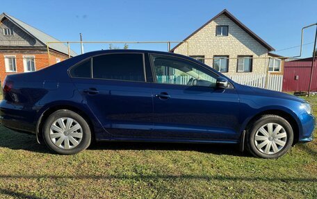 Volkswagen Jetta VI, 2016 год, 1 300 000 рублей, 2 фотография