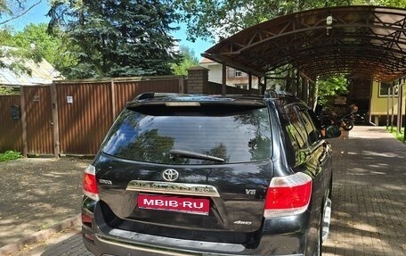Toyota Highlander III, 2011 год, 1 500 000 рублей, 1 фотография