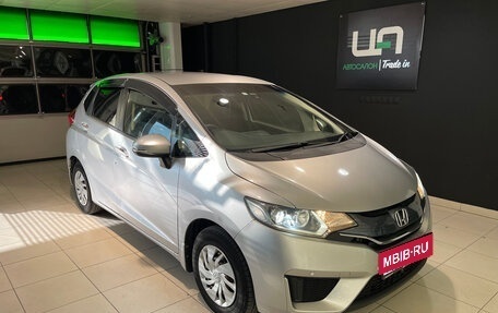 Honda Fit III, 2013 год, 1 099 000 рублей, 1 фотография