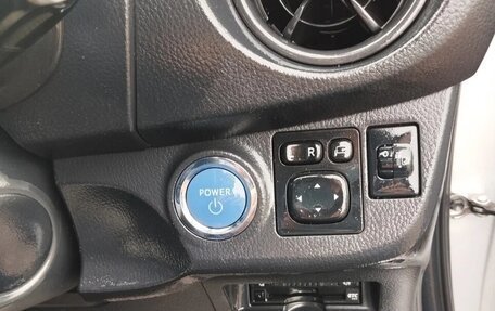 Toyota Vitz, 2017 год, 910 000 рублей, 18 фотография