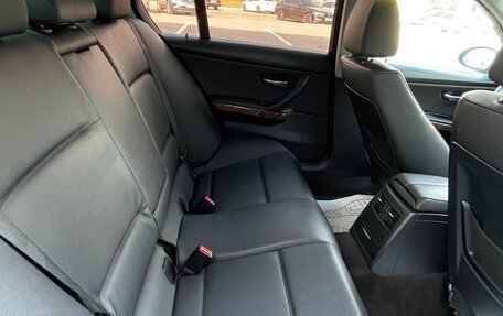 BMW 3 серия, 2006 год, 1 150 000 рублей, 22 фотография