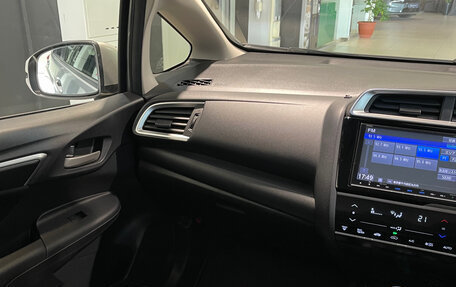 Honda Fit III, 2013 год, 1 099 000 рублей, 13 фотография