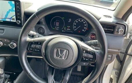Honda Vezel, 2022 год, 1 900 000 рублей, 9 фотография