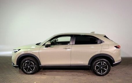 Honda Vezel, 2022 год, 1 900 000 рублей, 6 фотография