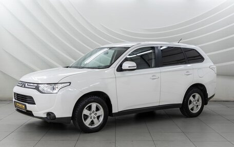Mitsubishi Outlander III рестайлинг 3, 2012 год, 1 198 000 рублей, 3 фотография