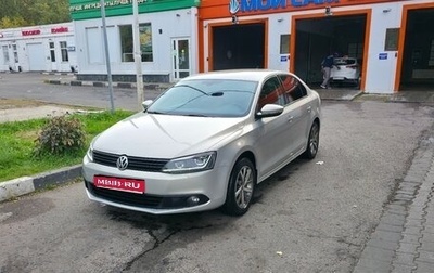 Volkswagen Jetta VI, 2011 год, 830 000 рублей, 1 фотография