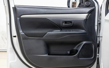 Mitsubishi Outlander III рестайлинг 3, 2012 год, 1 198 000 рублей, 28 фотография