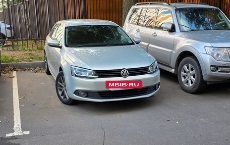 Volkswagen Jetta VI, 2011 год, 830 000 рублей, 6 фотография