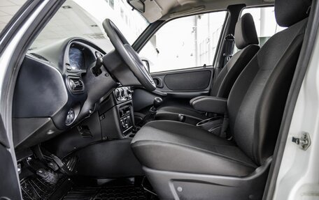 Chevrolet Niva I рестайлинг, 2018 год, 908 000 рублей, 29 фотография