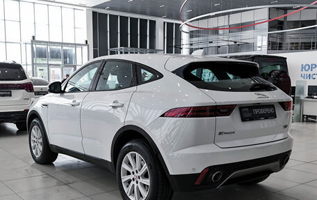 Jaguar E-Pace, 2018 год, 2 820 000 рублей, 8 фотография