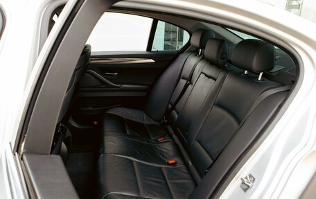 BMW 5 серия, 2010 год, 1 550 000 рублей, 17 фотография
