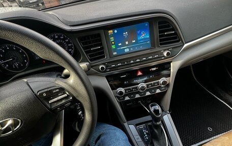 Hyundai Elantra VI рестайлинг, 2020 год, 1 560 000 рублей, 4 фотография