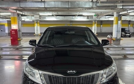 KIA Rio III рестайлинг, 2013 год, 1 000 000 рублей, 1 фотография