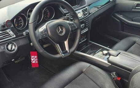 Mercedes-Benz E-Класс, 2013 год, 1 870 000 рублей, 28 фотография