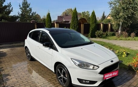 Ford Focus III, 2017 год, 1 070 000 рублей, 2 фотография
