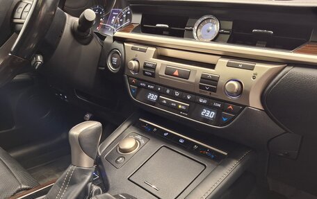 Lexus ES VII, 2015 год, 2 580 000 рублей, 22 фотография