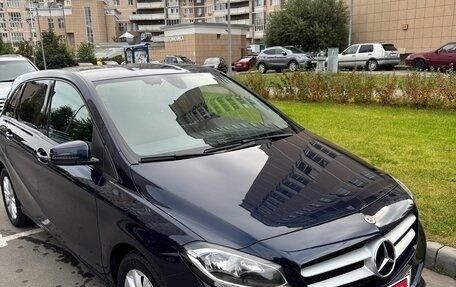 Mercedes-Benz B-Класс, 2017 год, 1 830 000 рублей, 4 фотография
