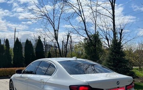 BMW 5 серия, 2021 год, 5 300 000 рублей, 1 фотография