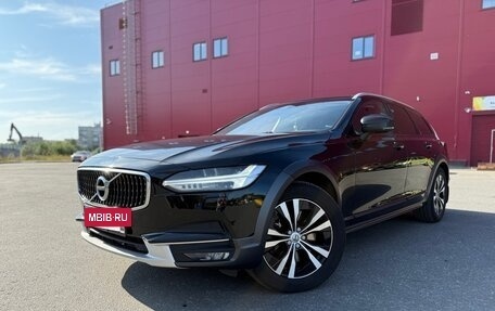 Volvo V90 Cross Country I рестайлинг, 2019 год, 3 800 000 рублей, 14 фотография
