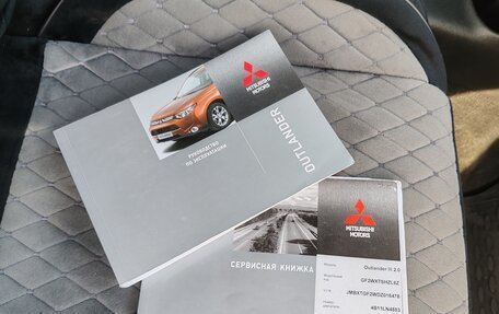 Mitsubishi Outlander III рестайлинг 3, 2013 год, 1 600 000 рублей, 16 фотография
