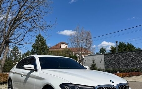 BMW 5 серия, 2021 год, 5 300 000 рублей, 3 фотография