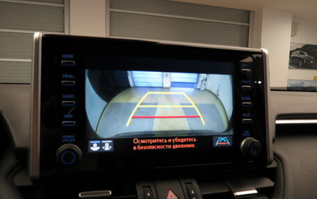 Toyota RAV4, 2021 год, 3 690 000 рублей, 13 фотография