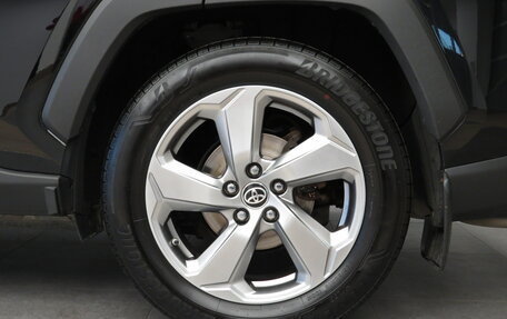 Toyota RAV4, 2021 год, 3 690 000 рублей, 22 фотография