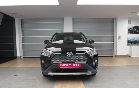 Toyota RAV4, 2021 год, 3 690 000 рублей, 20 фотография