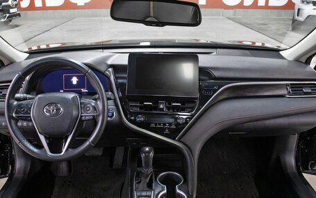 Toyota Camry, 2023 год, 3 898 000 рублей, 14 фотография