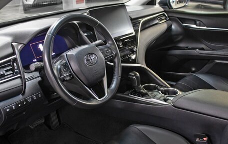 Toyota Camry, 2023 год, 3 898 000 рублей, 16 фотография