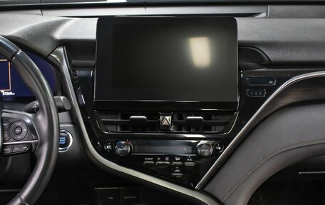 Toyota Camry, 2023 год, 3 898 000 рублей, 15 фотография