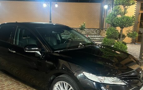 Toyota Camry, 2019 год, 3 100 000 рублей, 6 фотография