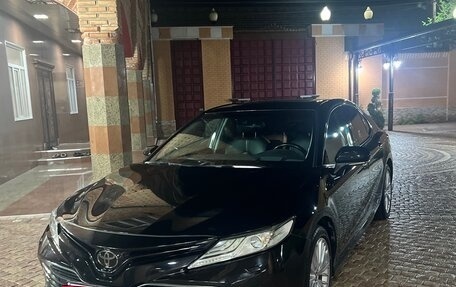 Toyota Camry, 2019 год, 3 100 000 рублей, 12 фотография