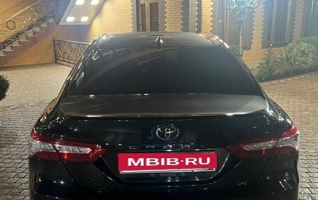 Toyota Camry, 2019 год, 3 100 000 рублей, 4 фотография