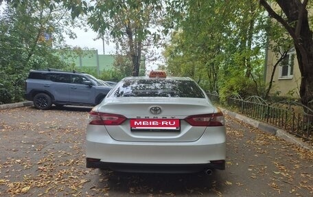 Toyota Camry, 2018 год, 1 390 000 рублей, 7 фотография